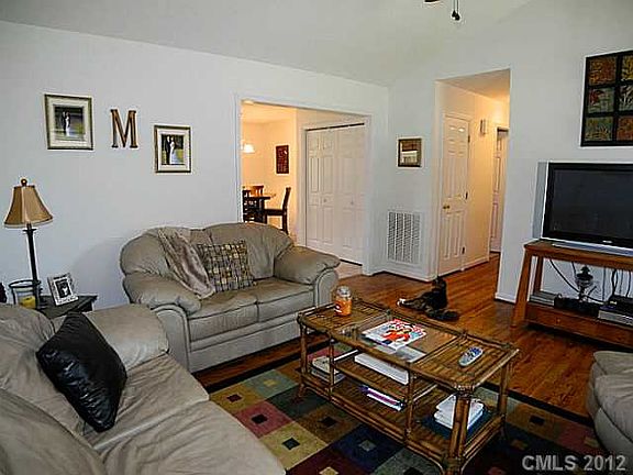 3rd image of 888 Sage Field Ln