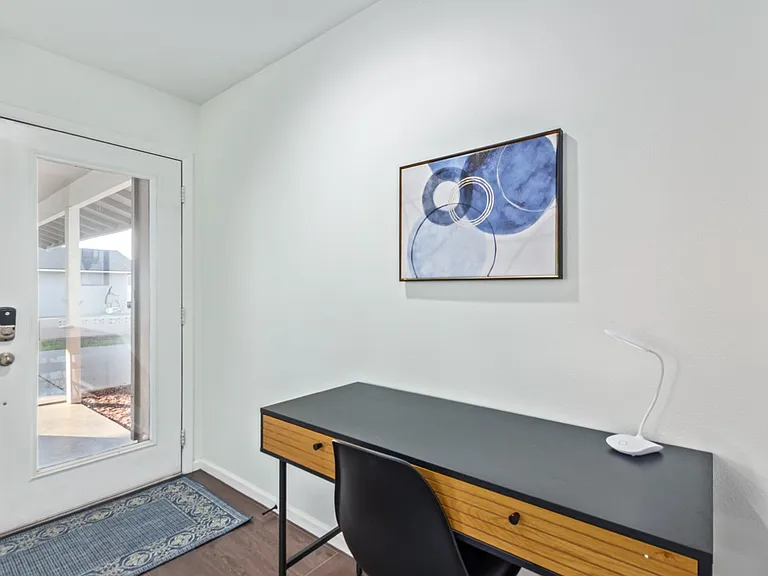 1645 E Manhatton Dr — Photo 12
