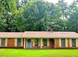 8 Mar Ree Dr, Laurel, MS 39440