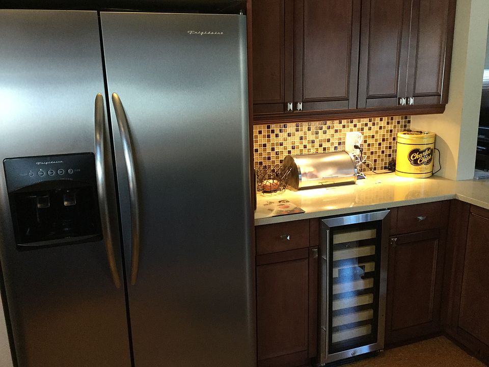 Kitchen north
