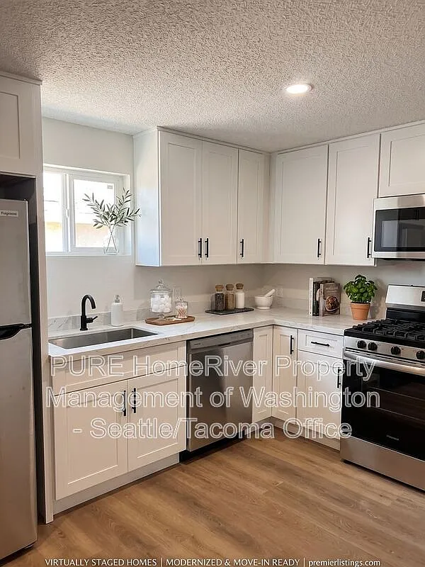 1 bed, 1.0 bath, 400 sqft, $1,650 — Photo 2