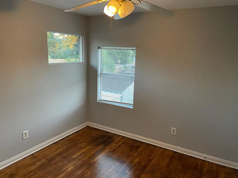 2832 Iola St #B — Photo 8