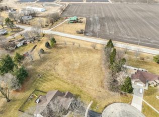 895 Tall Grass Ct, Somonauk, IL 60552