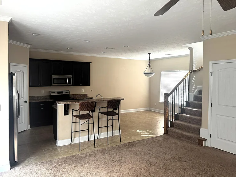 1861 Central Ave #A — Photo 4
