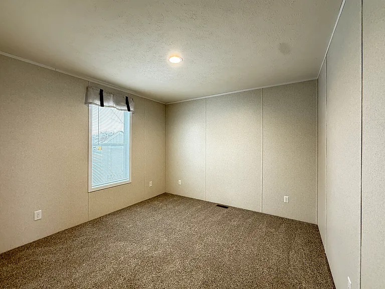 29800 Guilford Cir #71 — Photo 12