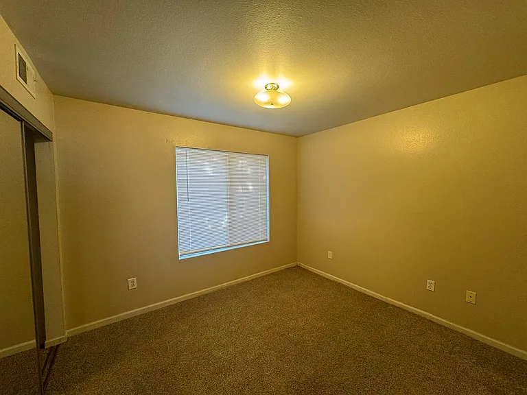 125-139 Hickory Ridge Dr — Photo 7