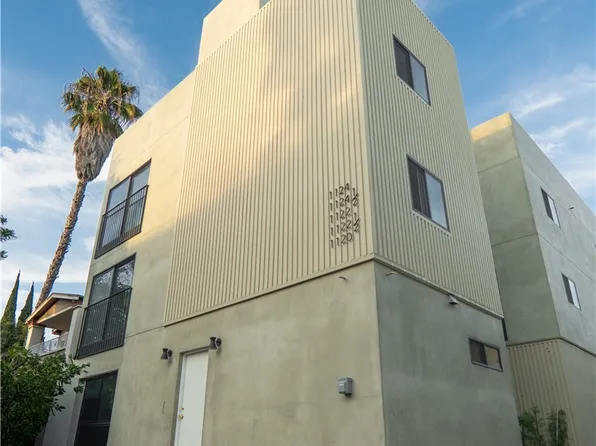 1122 N Beachwood Dr #1/2, Los Angeles, CA 90038