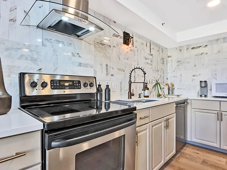 101 N Clematis St #506 — Photo 9