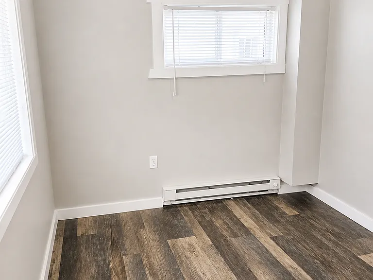 Lake Ripley Apartments — Photo 14