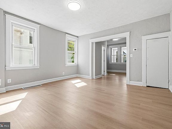 4th image of 128 Patapsco Ave