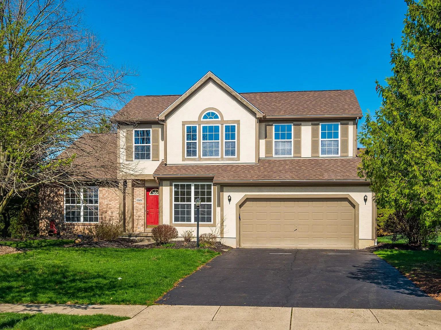 4 bed, 3.5 bath, 3500 sqft, $3,499 — Photo 4