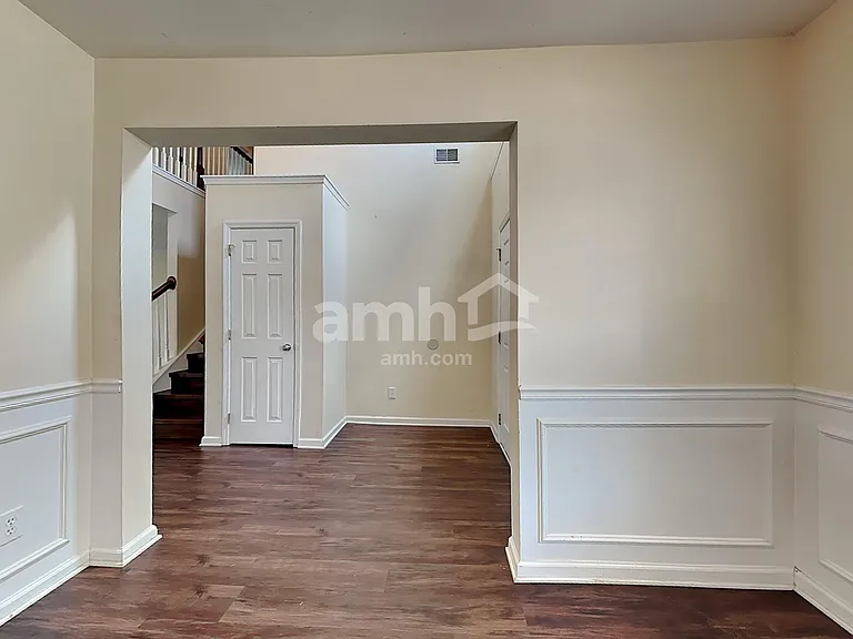121 Mockernut Dr — Photo 7