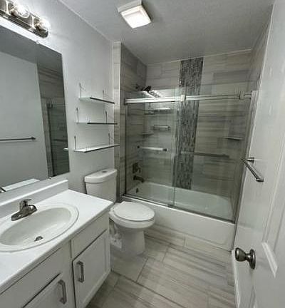 5th image of 602 Squire Ln Unit D