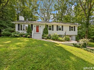 11 Walnut Lane, North Branford, CT 06472