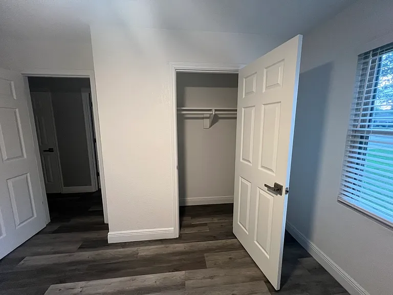317 Parkwood Dr — Photo 34