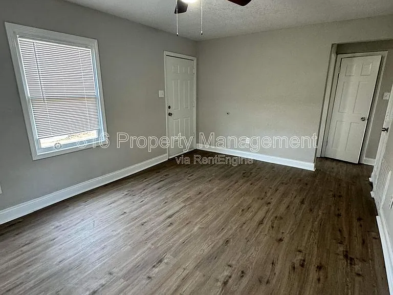 5518 S Benton Ave — Photo 3