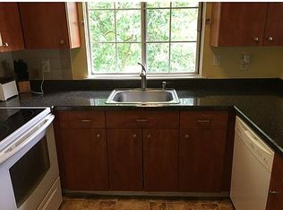 54 Village Green Rd, Bedminster, NJ 07921