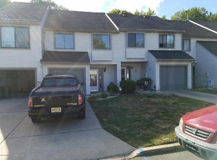 9 Lexington Cir, Matawan, NJ 07747