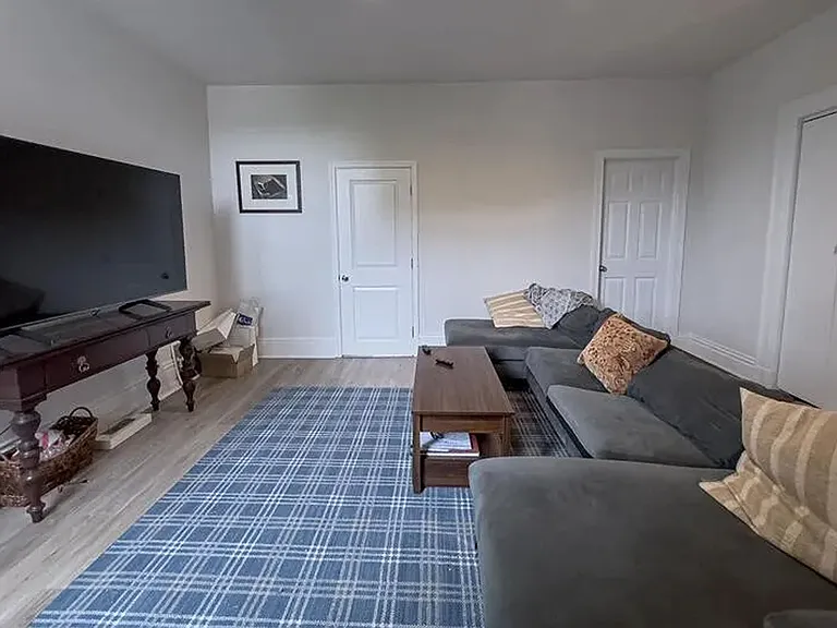 2037 Spring Garden St #3FF — Photo 15