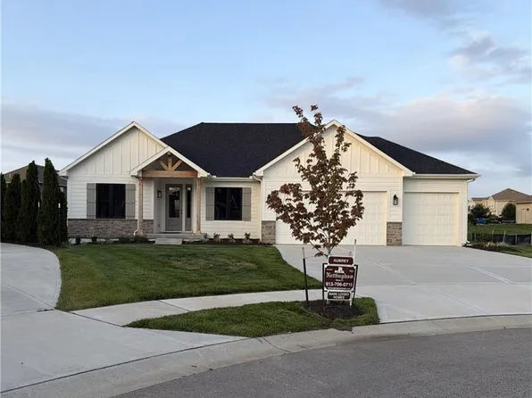 17713 S Brockway St, Olathe, KS 66062