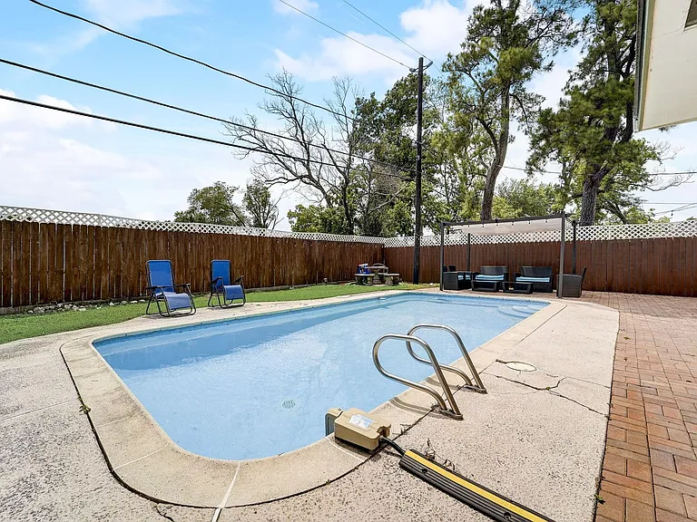 8851 Alcott Dr — Photo 26