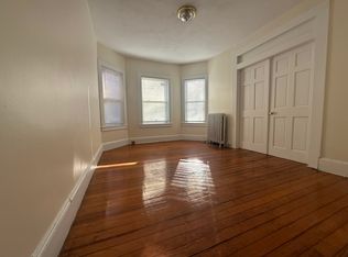 27 Forest St APT 2, Cambridge, MA 02140