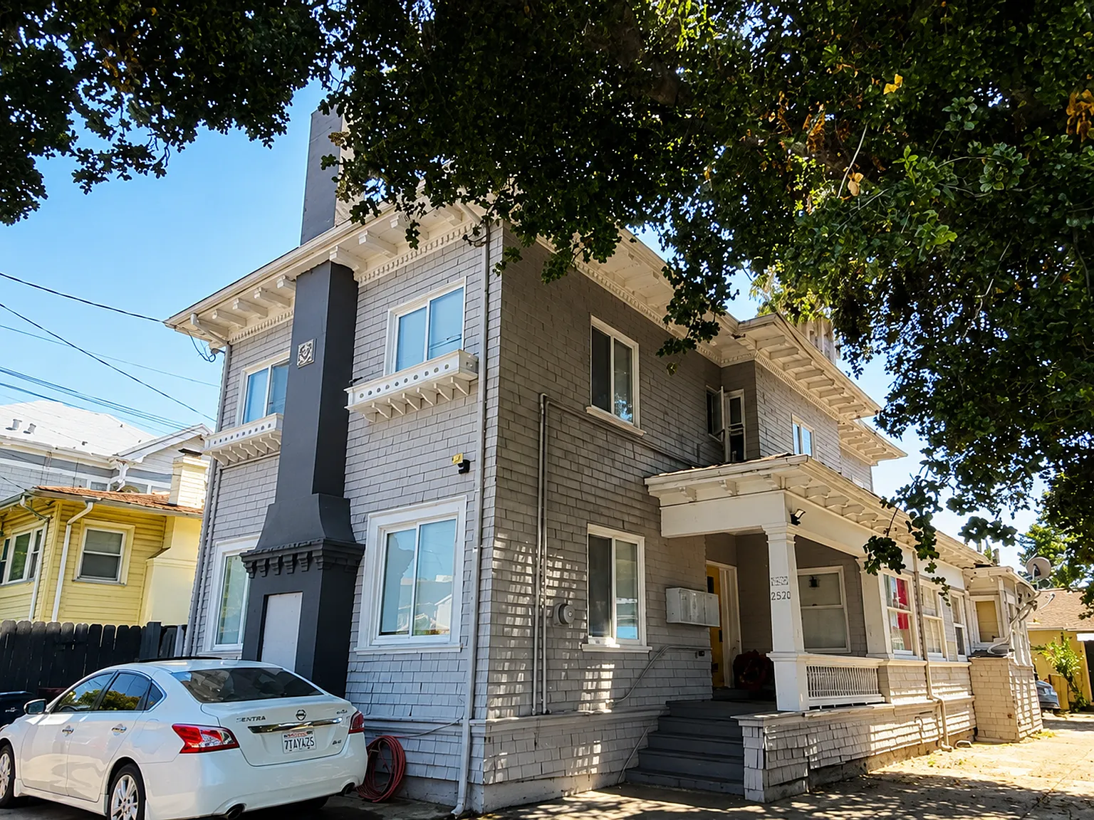 1832 Fruitvale Avenue — Photo 3