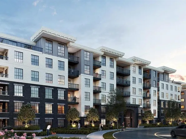 2771 Montrose Ave #306, Abbotsford, BC V2S 0N4