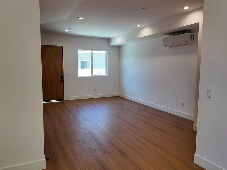6239 Banner Ave #1/4 — Photo 4