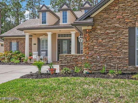 3rd image of 247 FLORES Way