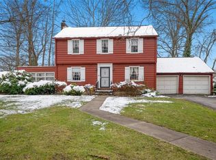 206 McCarty Ln, New Castle, PA
