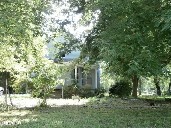 752 N Division St, Du Quoin, IL 62832