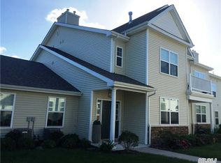 1608 Piccadilly Way, Saint James, NY 11780