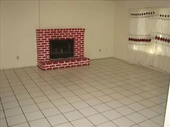 605 Holt Way, Modesto, CA 95351