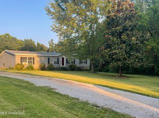 2216 Sycamore Rd, Coldwater, MS 38618