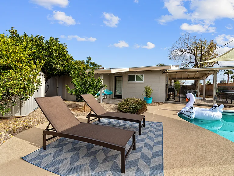 7303 E Cypress St — Photo 24