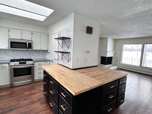 3333 Lakeshore Dr UNIT 11