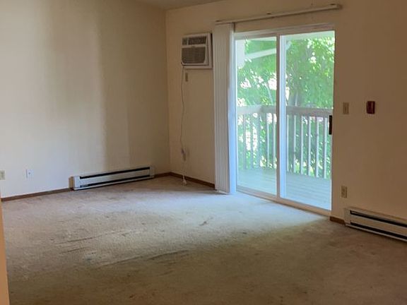 4th image of 1906 N Washington St APT 6