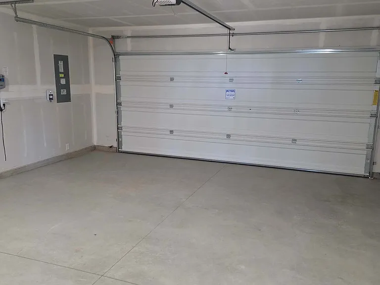 7303 S Bungalow Ave — Photo 10