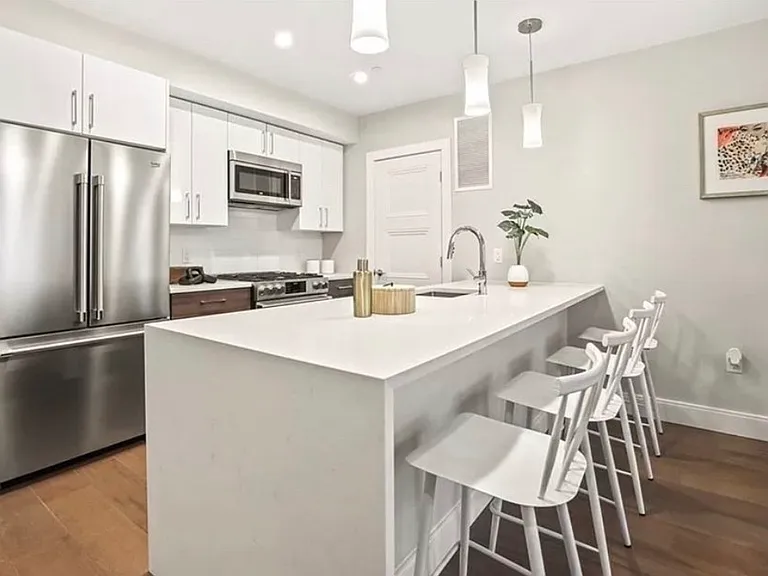 425 Lagrange St #210A — Photo 2