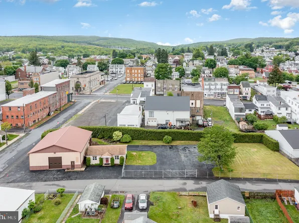 10 N Cherry St, Frackville, PA 17931
