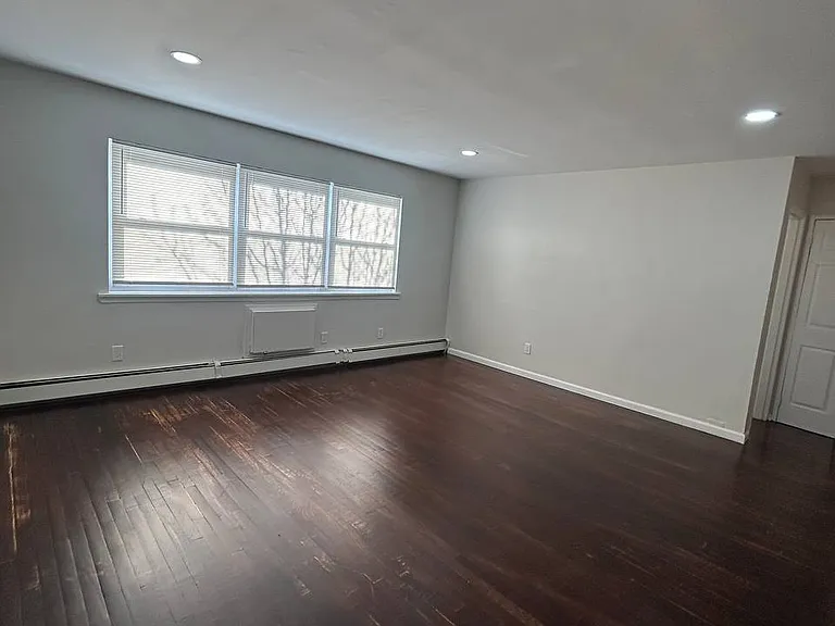 18 Hampton Rd #B10 — Photo 8