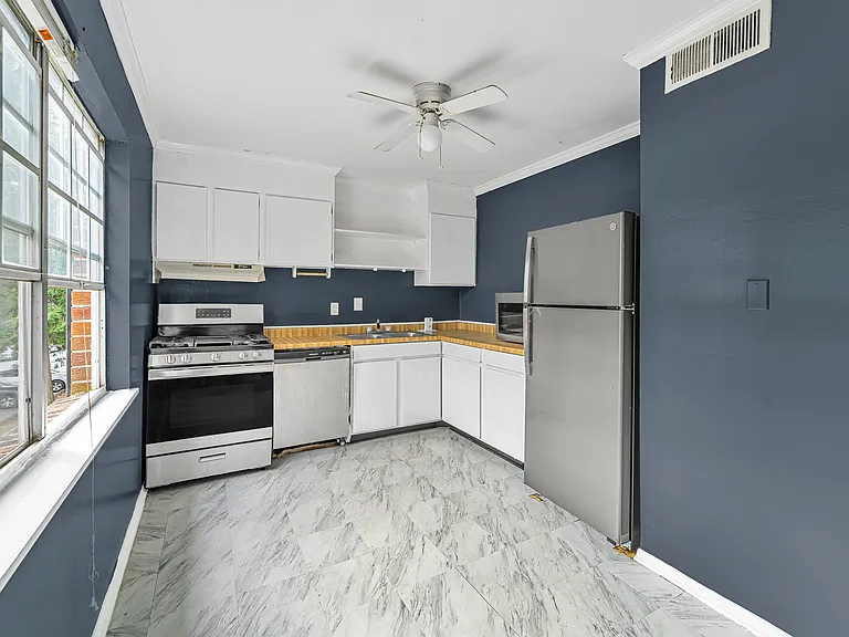 2411 Lawrenceville Hwy — Photo 8