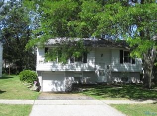 2433 Cherry Hill Rd, Toledo, OH 43615