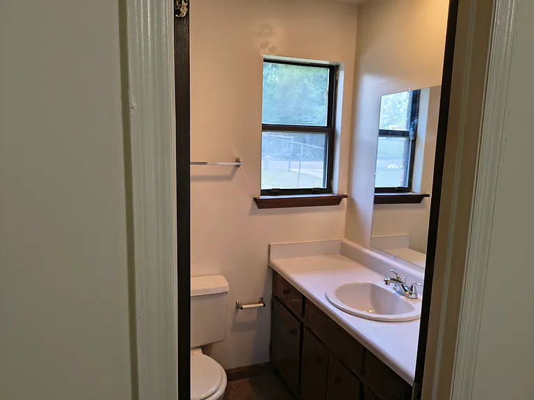 2916 Crosscreek Rd — Photo 13
