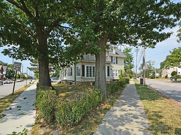 5th image of 1545 Elmwood Ave
