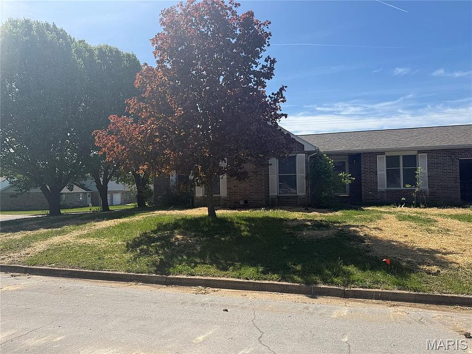 1st image of 1606 Pilgrim Pl