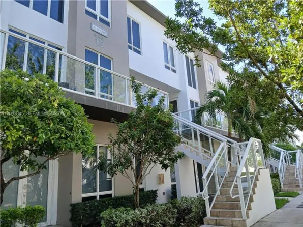 6415 NW 102nd Path APT 208, Doral, FL 33178