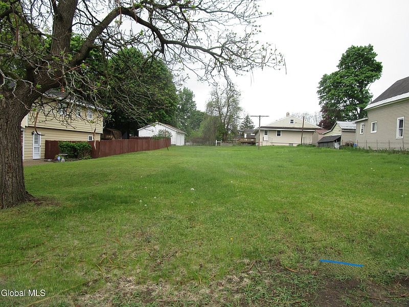 2nd image of L2.1 Torrington Avenue