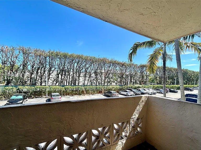 14500 SW 88th Ave #211 — Photo 10